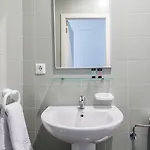 Residencia Universitaria Resa As Burgas * Ουρένσε