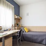 Residencia Universitaria Resa As Burgas Hostel