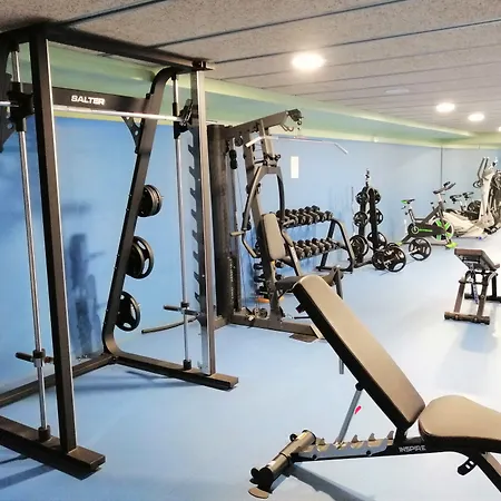 Residencia Universitaria Resa As Burgas אכסניה אורנסה