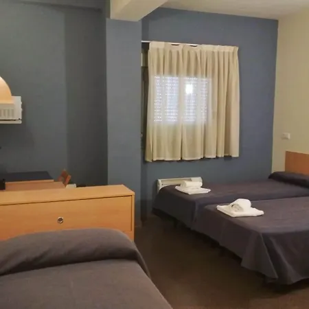 ホステル Residencia Universitaria Resa As Burgas コマルカ・デ・オウレンセ