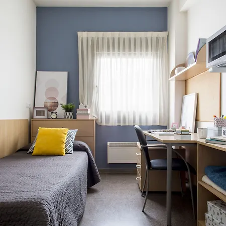 Residencia Universitaria Resa As Burgas * コマルカ・デ・オウレンセ