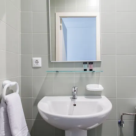Residencia Universitaria Resa As Burgas * Ourense